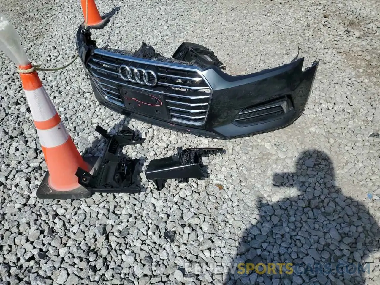 12 Фотография поврежденного автомобиля WAUBNCF59KA090404 AUDI A5 2019