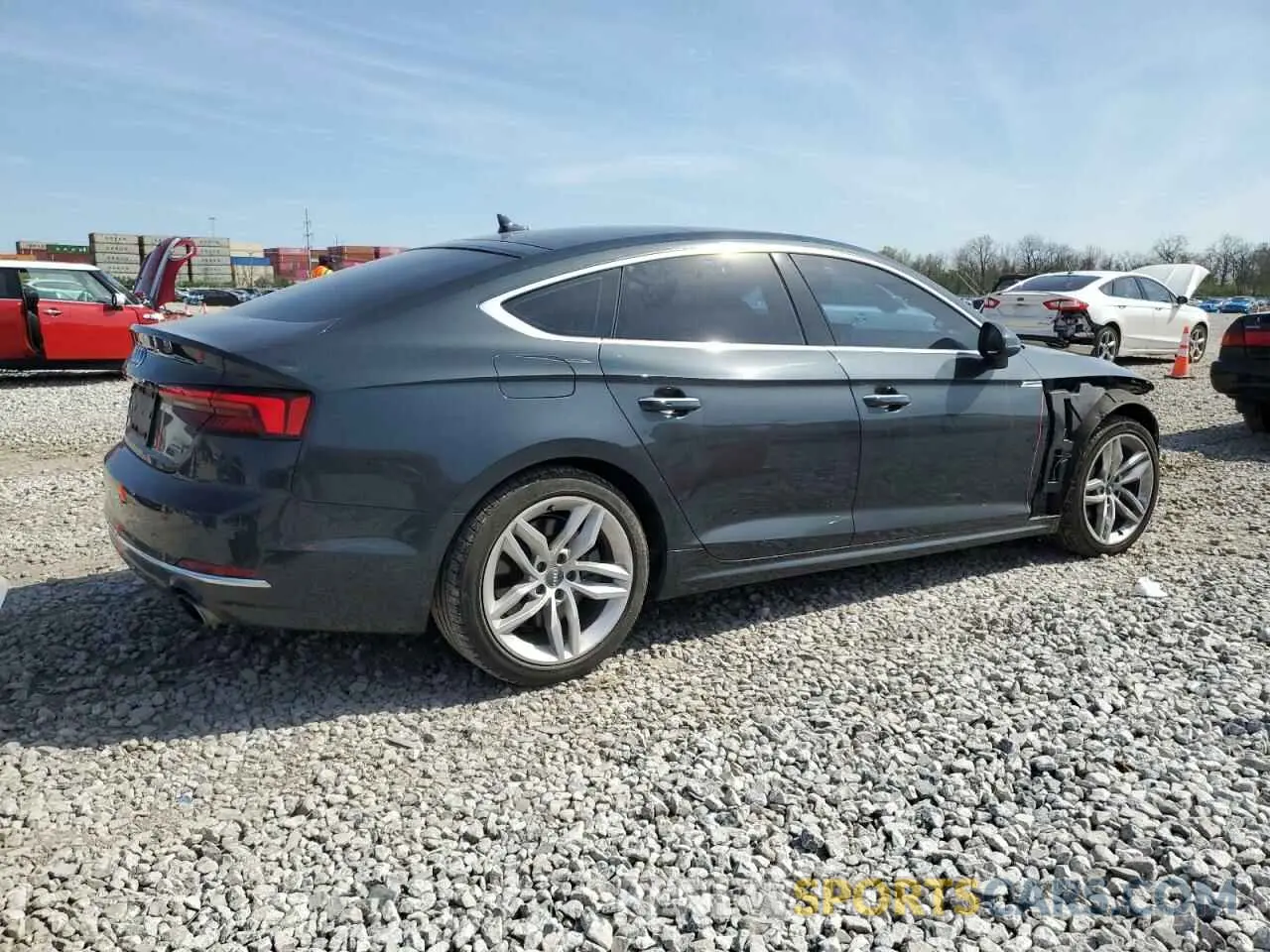 3 Фотография поврежденного автомобиля WAUBNCF59KA090404 AUDI A5 2019