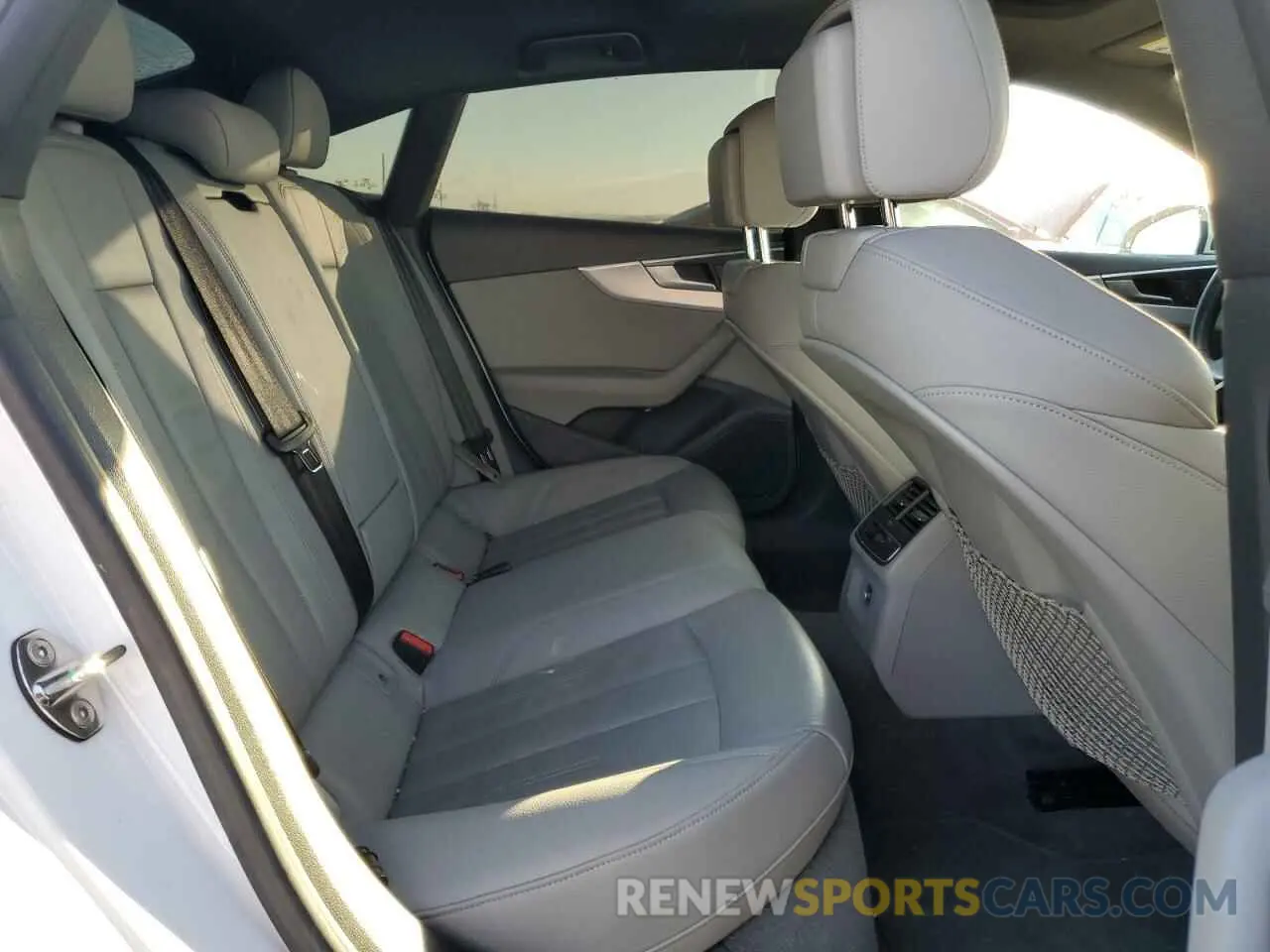 10 Photograph of a damaged car WAUDNCF51KA100030 AUDI A5 2019