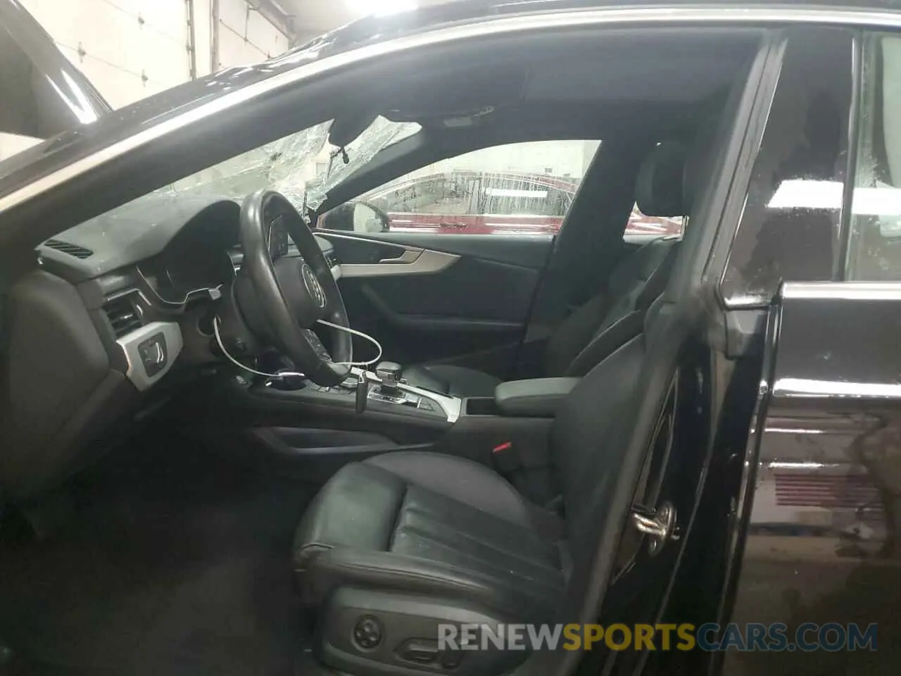 7 Фотография поврежденного автомобиля WAUDNCF52KA016816 AUDI A5 2019