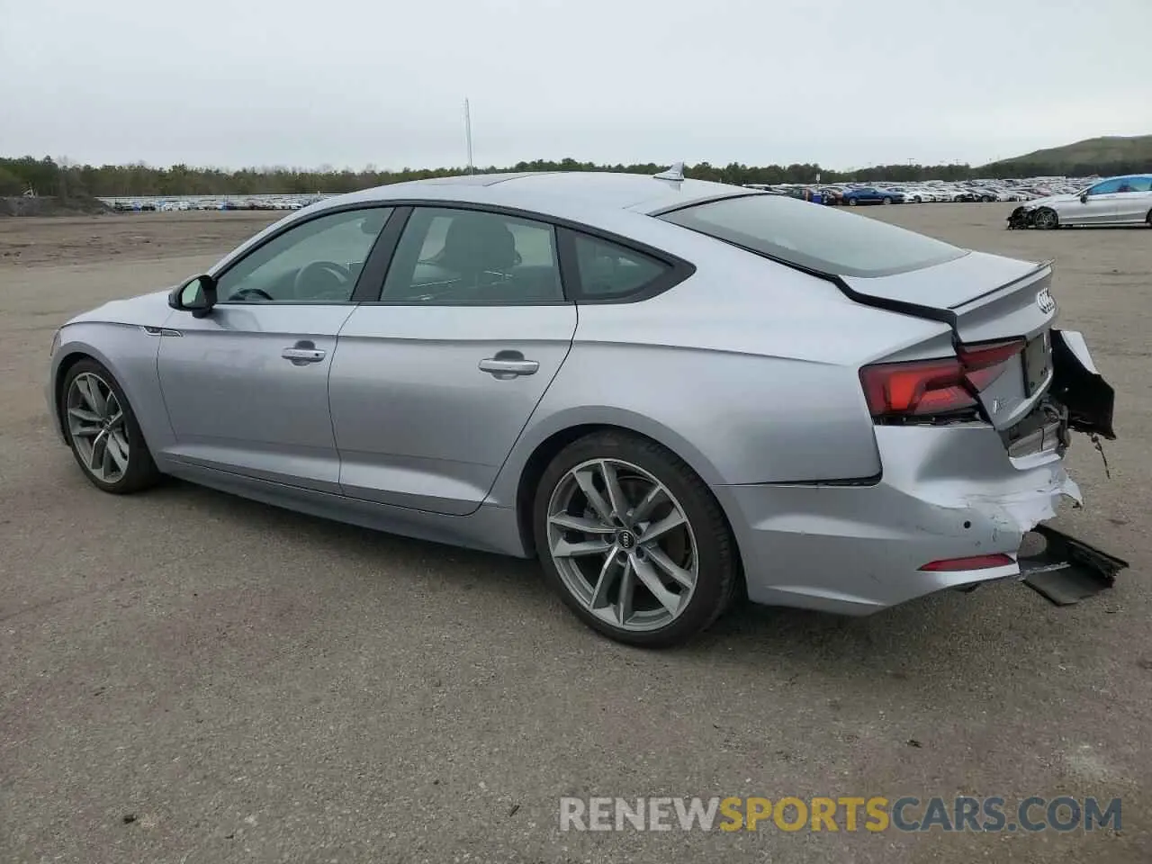 2 Фотография поврежденного автомобиля WAUENCF52KA026900 AUDI A5 2019