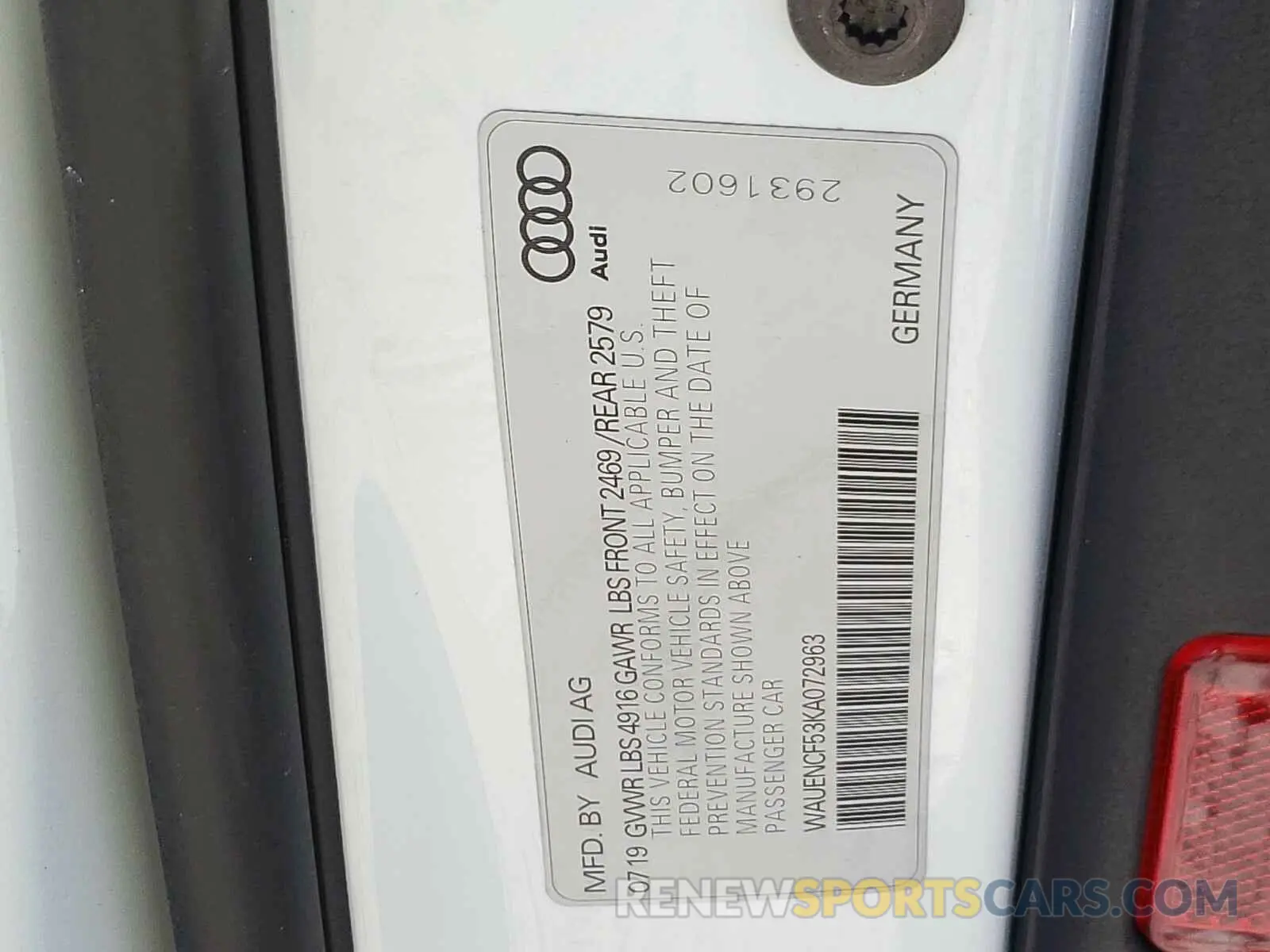 10 Photograph of a damaged car WAUENCF53KA072963 AUDI A5 2019