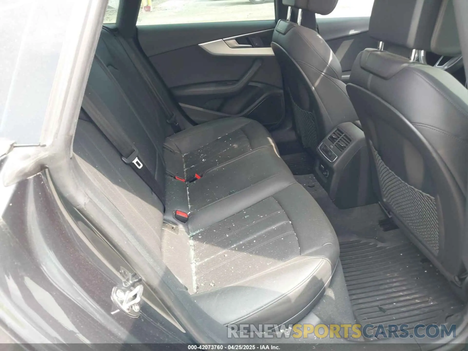 8 Photograph of a damaged car WAUENCF57KA059195 AUDI A5 2019