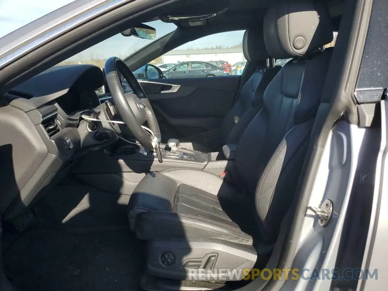 7 Photograph of a damaged car WAUENCF59KA040843 AUDI A5 2019