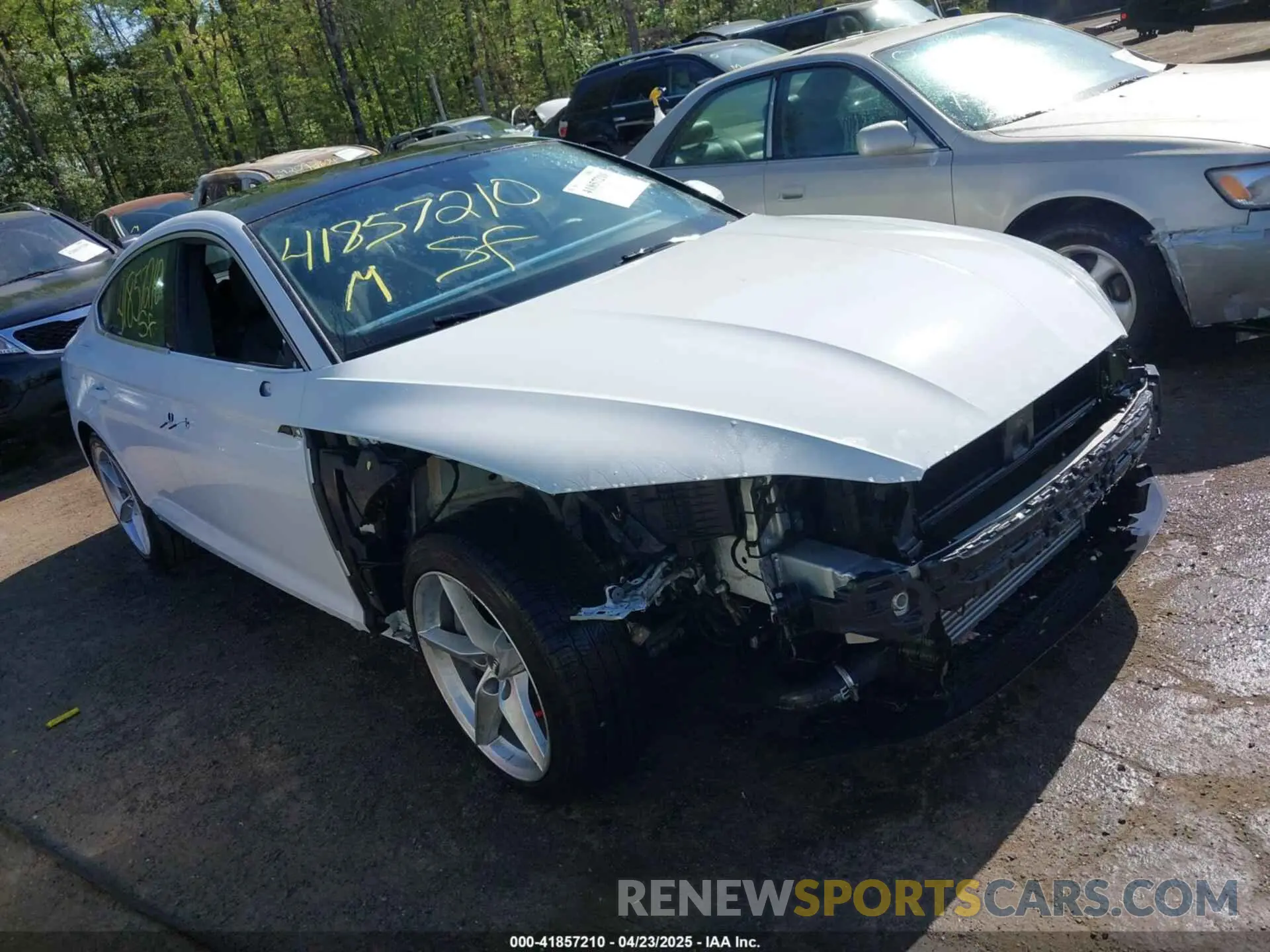 1 Photograph of a damaged car WAUENCF59KA097799 AUDI A5 2019