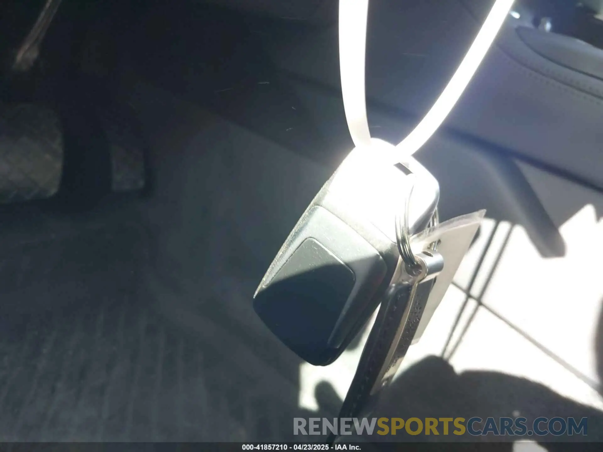 11 Photograph of a damaged car WAUENCF59KA097799 AUDI A5 2019
