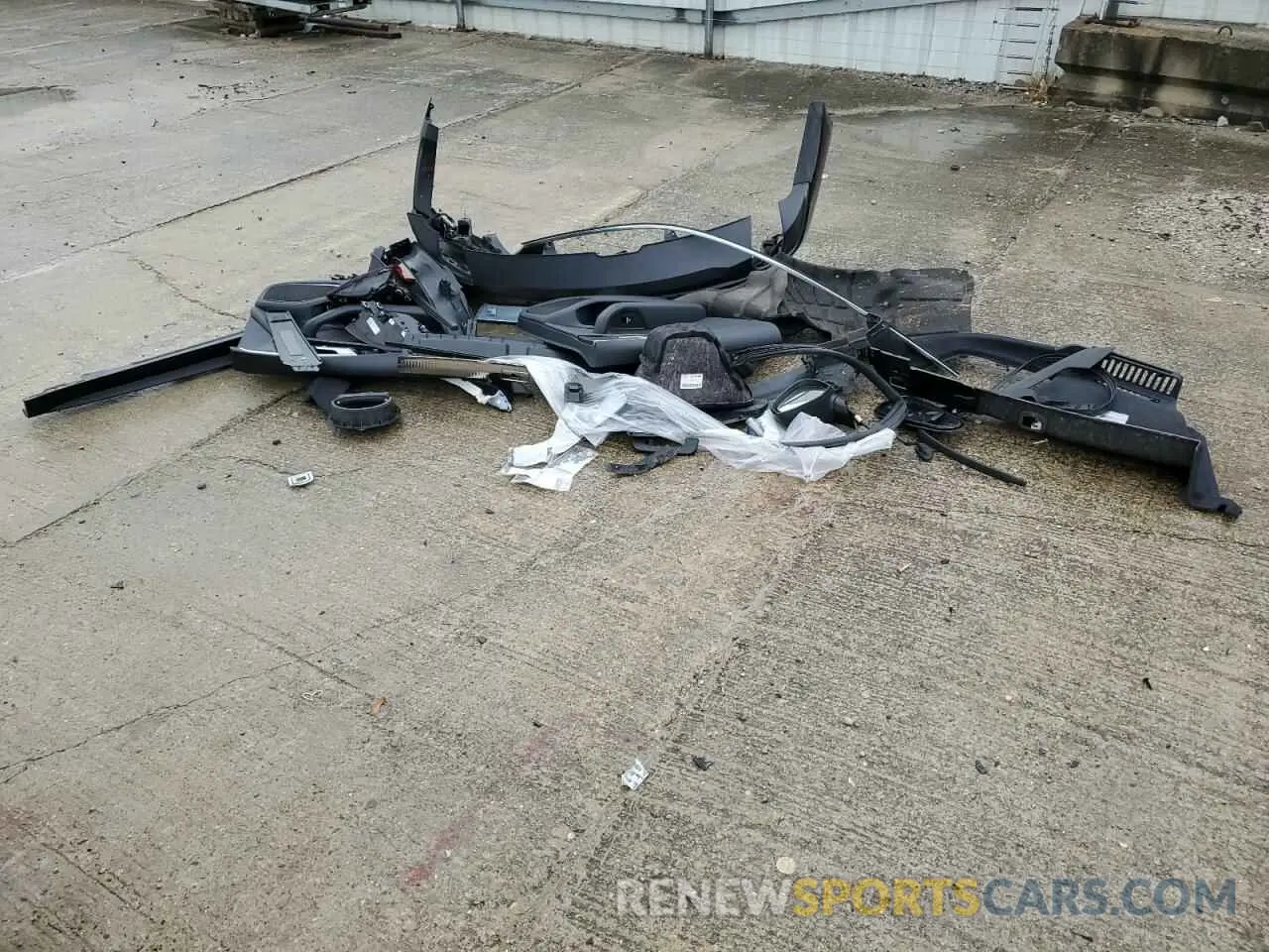 12 Photograph of a damaged car WAUENCF5XKA037644 AUDI A5 2019