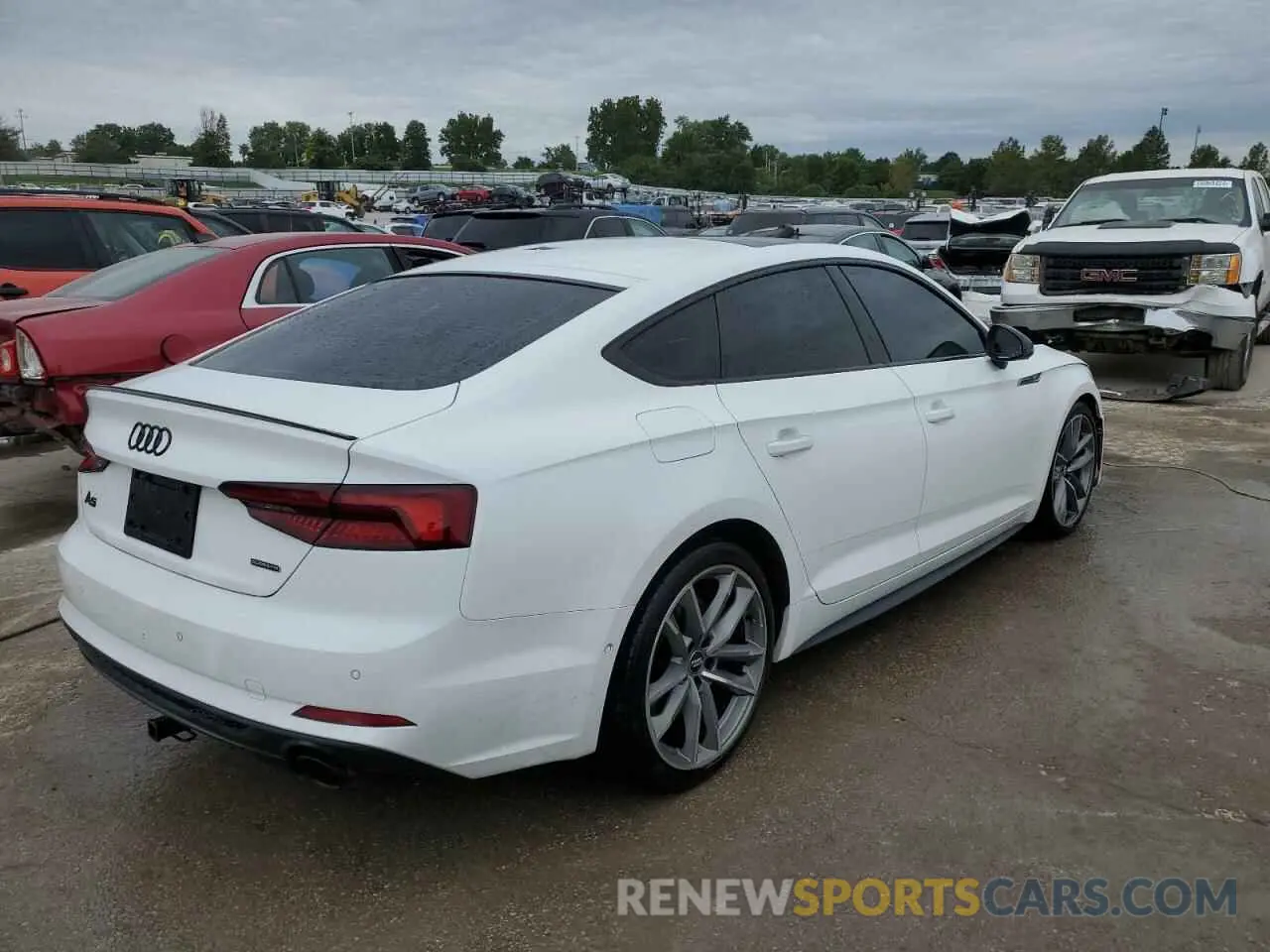 3 Photograph of a damaged car WAUFNCF50KA071371 AUDI A5 2019