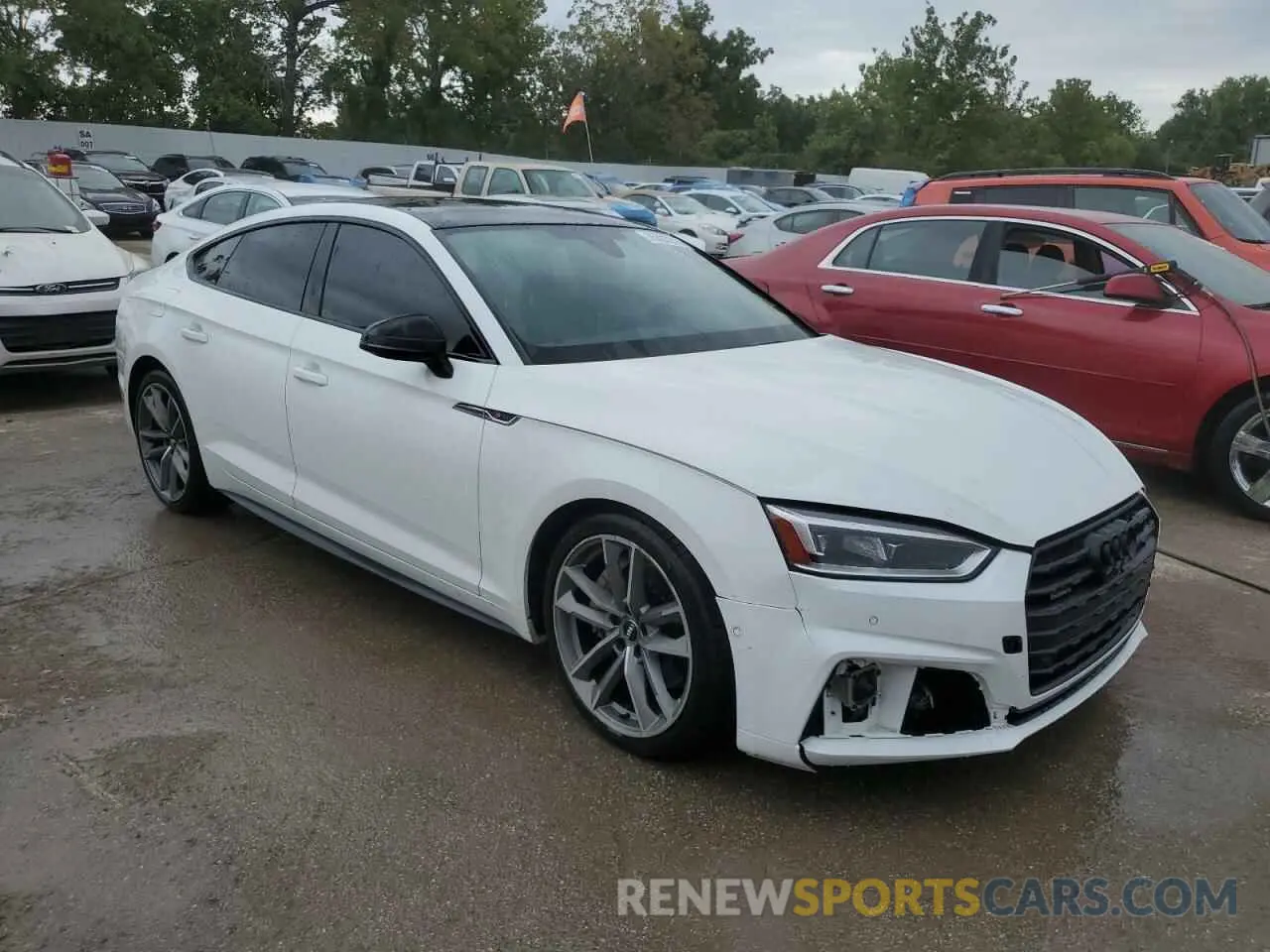 4 Photograph of a damaged car WAUFNCF50KA071371 AUDI A5 2019