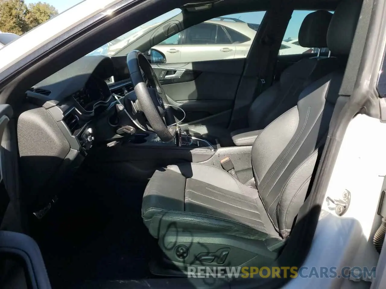 7 Photograph of a damaged car WAUFNCF50KA071371 AUDI A5 2019