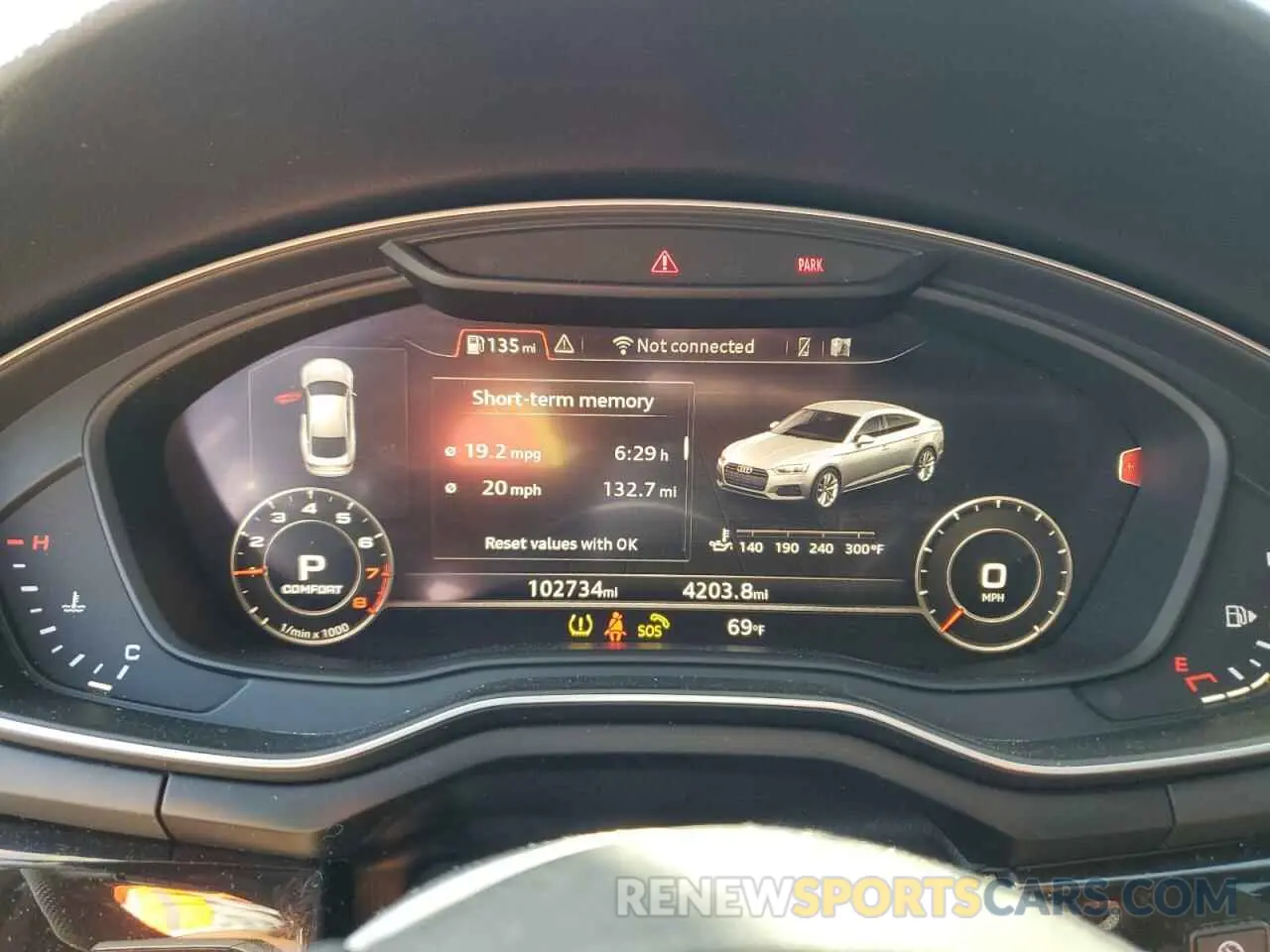 9 Photograph of a damaged car WAUFNCF50KA071371 AUDI A5 2019