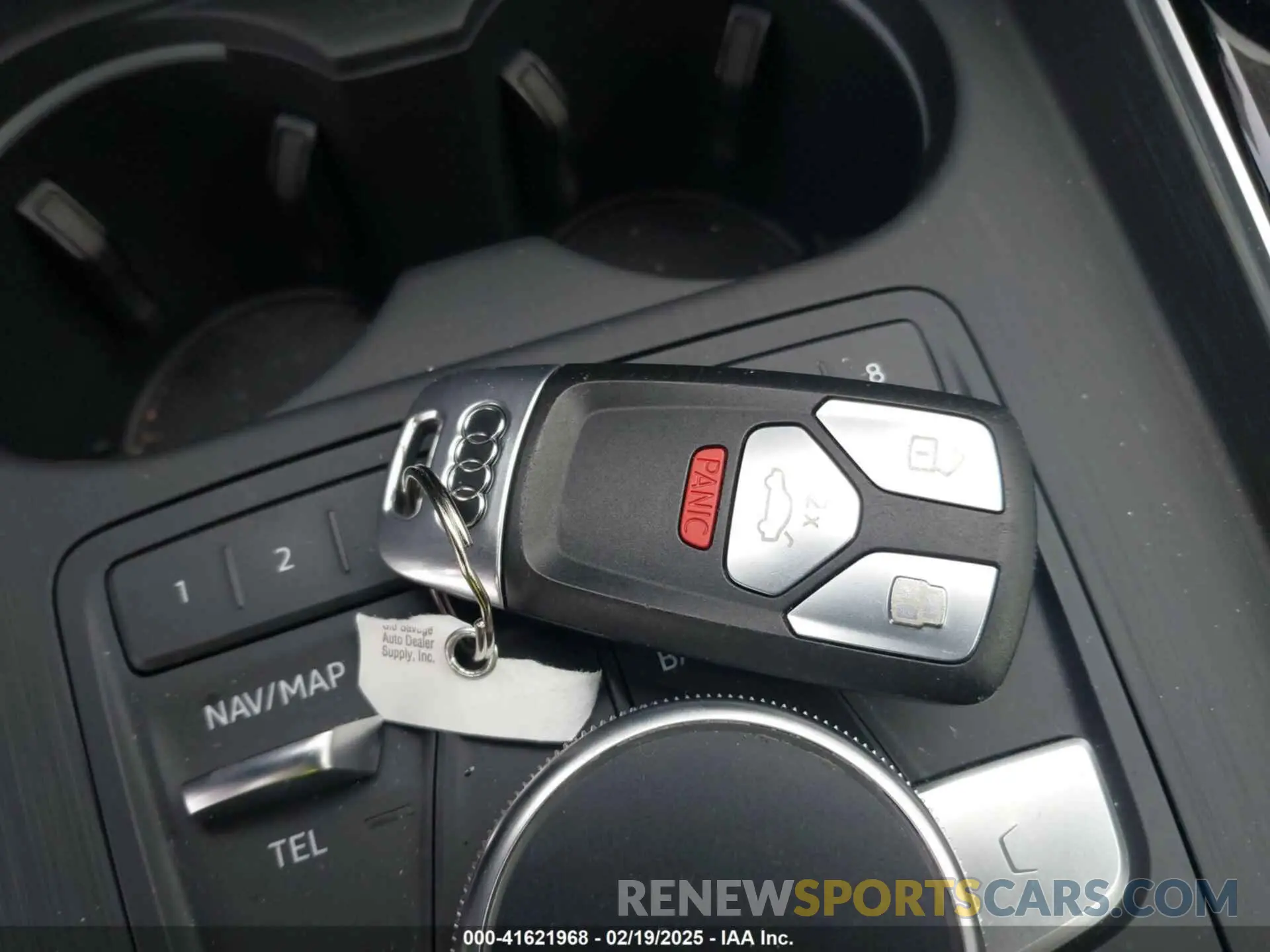 11 Photograph of a damaged car WAUFNCF56KA018173 AUDI A5 2019