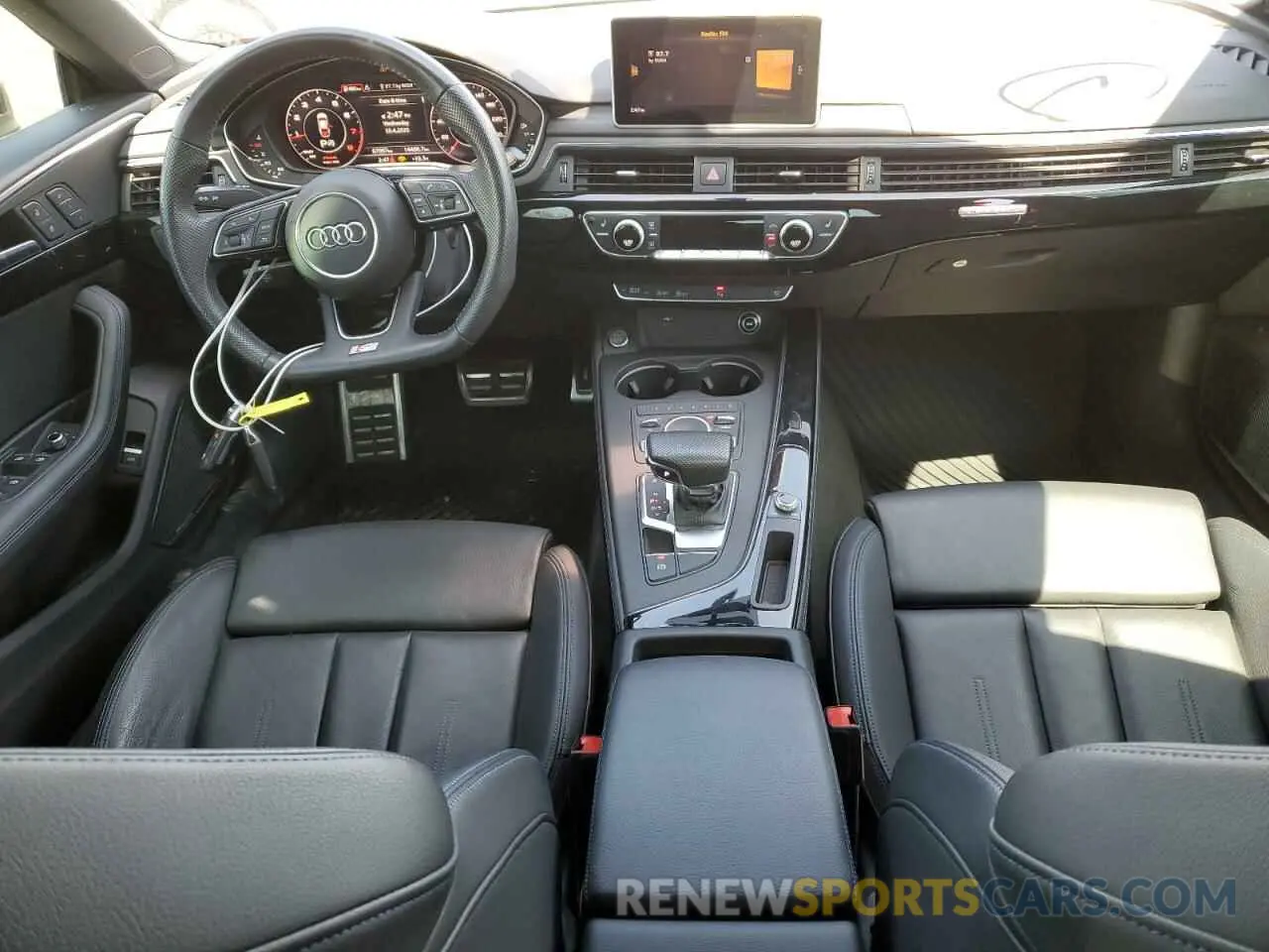 8 Photograph of a damaged car WAUFNCF5XKA008567 AUDI A5 2019