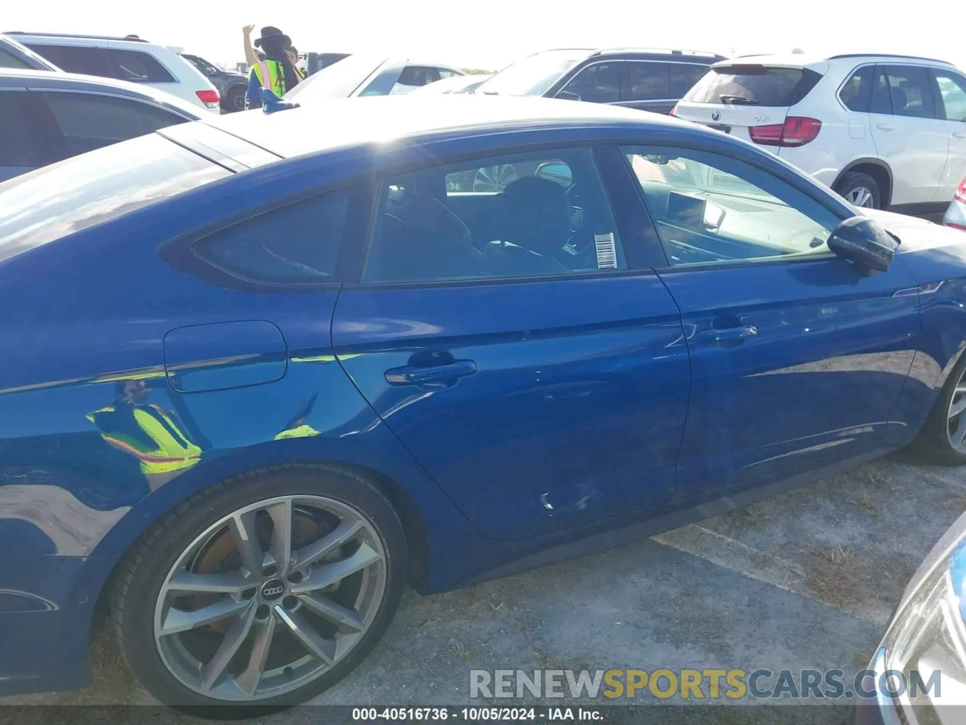 13 Фотография поврежденного автомобиля WAUFNDF58KA007147 AUDI A5 2019