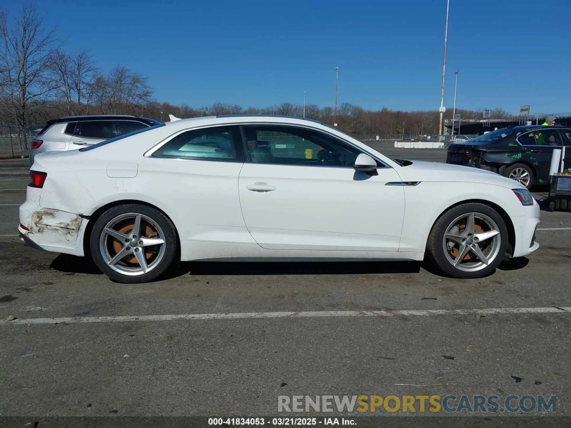 13 Фотография поврежденного автомобиля WAUSNAF53KA026928 AUDI A5 2019