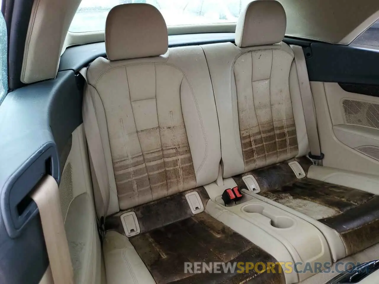 10 Photograph of a damaged car WAUYNGF50KN006772 AUDI A5 2019