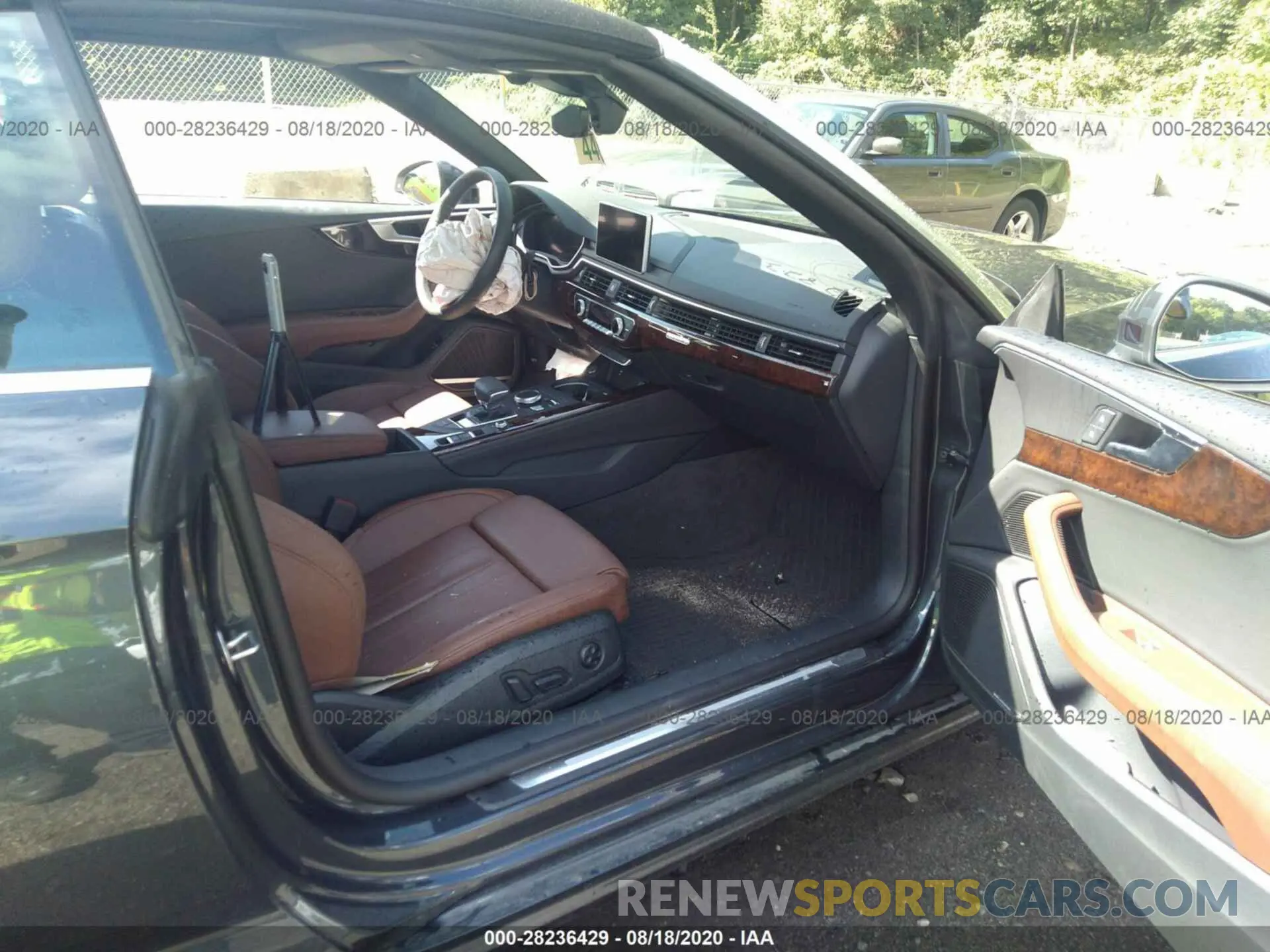 5 Photograph of a damaged car WAUYNGF56KN010776 AUDI A5 2019