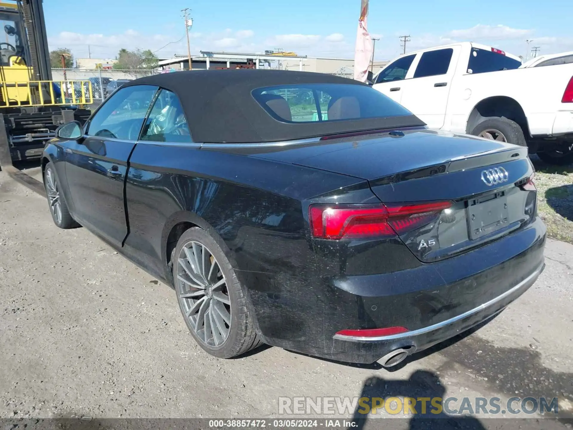 3 Фотография поврежденного автомобиля WAUYNGF59KN005684 AUDI A5 2019