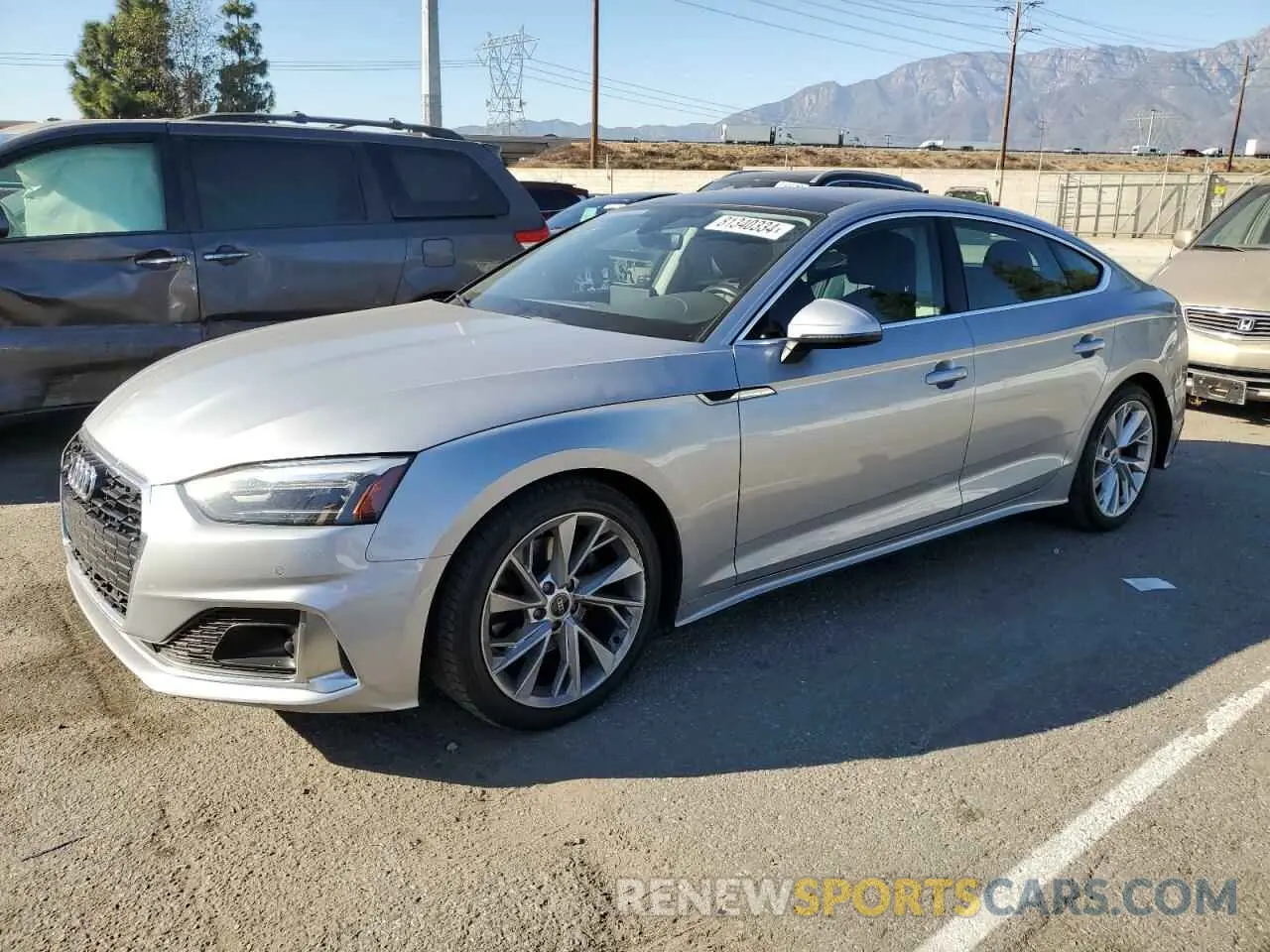 1 Фотография поврежденного автомобиля WAUABCF53MA039987 AUDI A5 2021