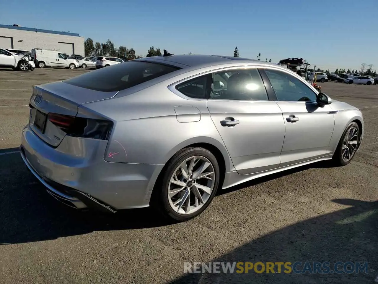 3 Фотография поврежденного автомобиля WAUABCF53MA039987 AUDI A5 2021