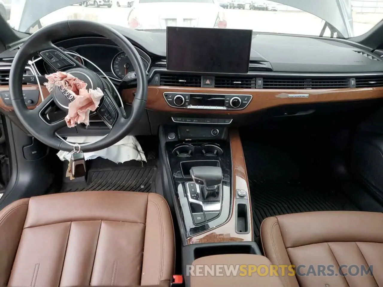 8 Photograph of a damaged car WAUABCF58MA062598 AUDI A5 2021