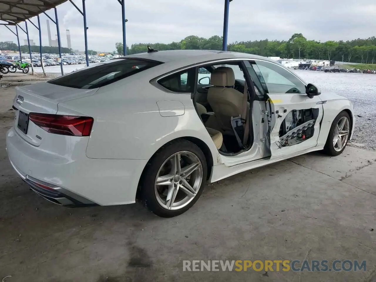 3 Photograph of a damaged car WAUDACF53MA012871 AUDI A5 2021