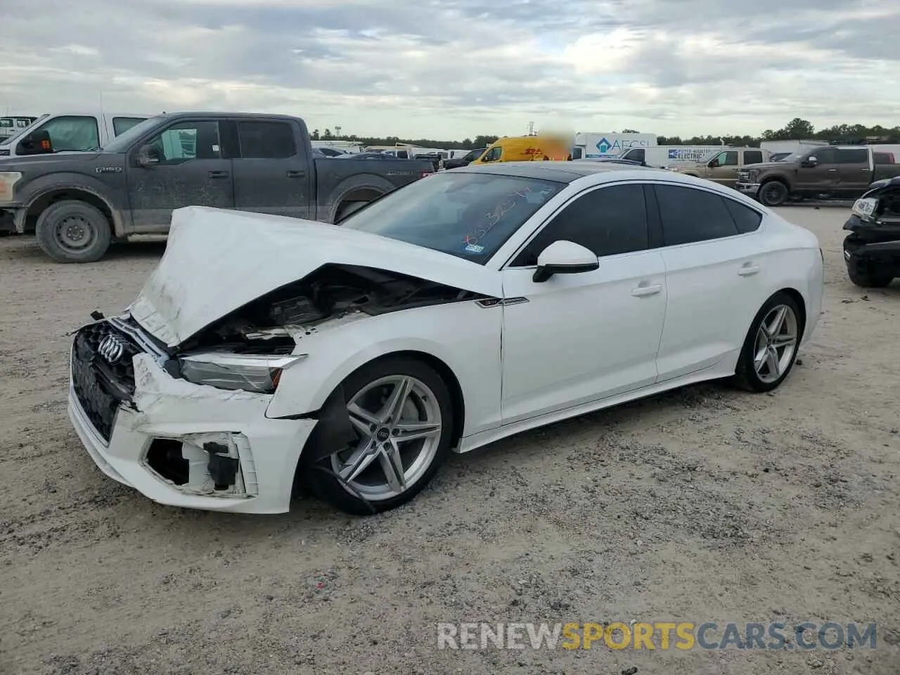 1 Фотография поврежденного автомобиля WAUDACF5XMA039260 AUDI A5 2021