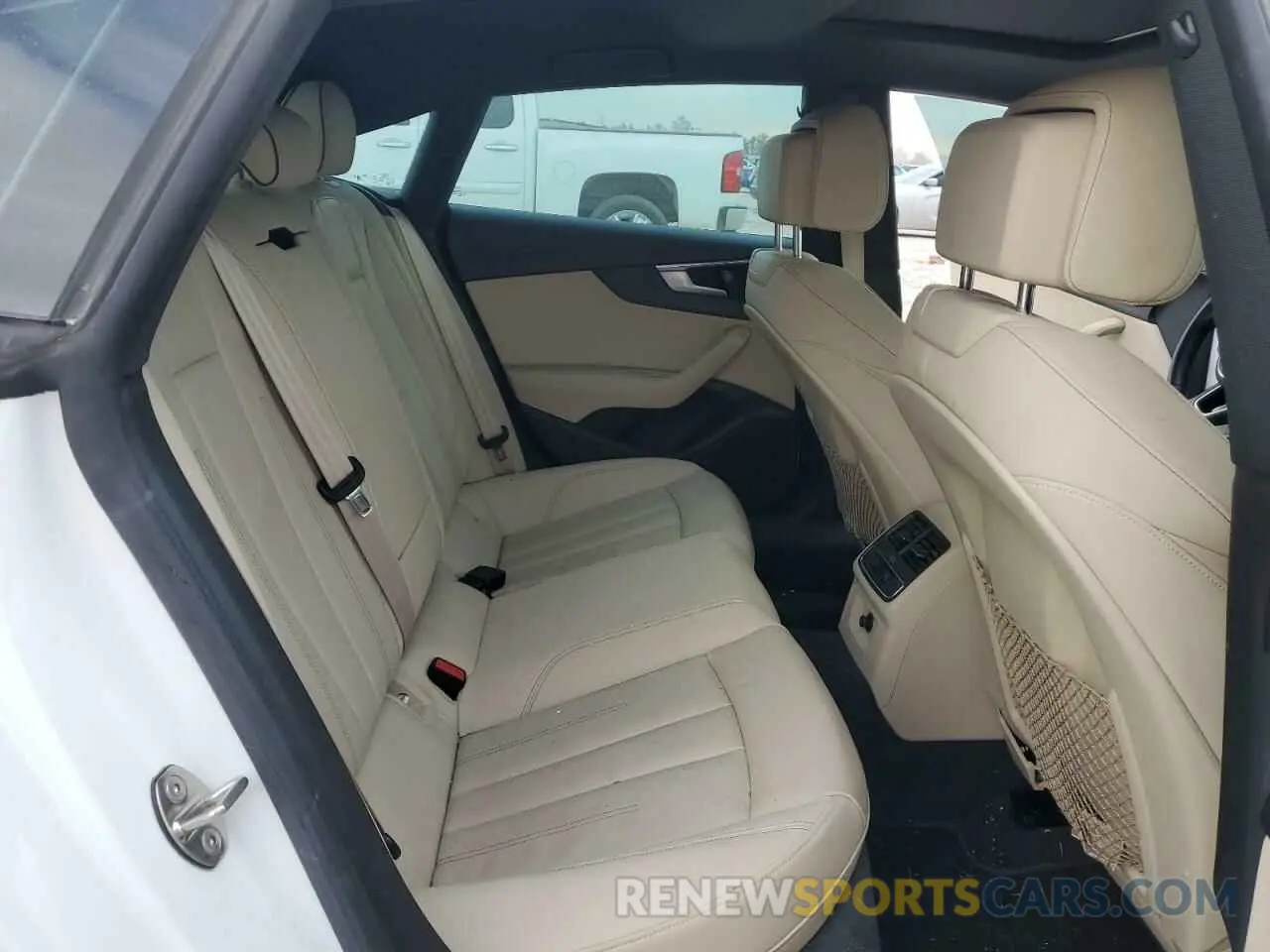 10 Фотография поврежденного автомобиля WAUDACF5XMA039260 AUDI A5 2021