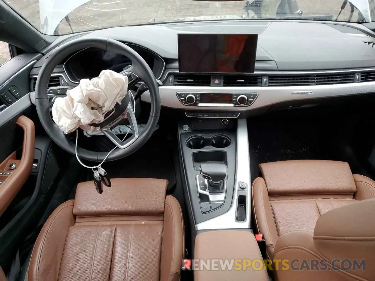 8 Photograph of a damaged car WAUEACF56MA016207 AUDI A5 2021