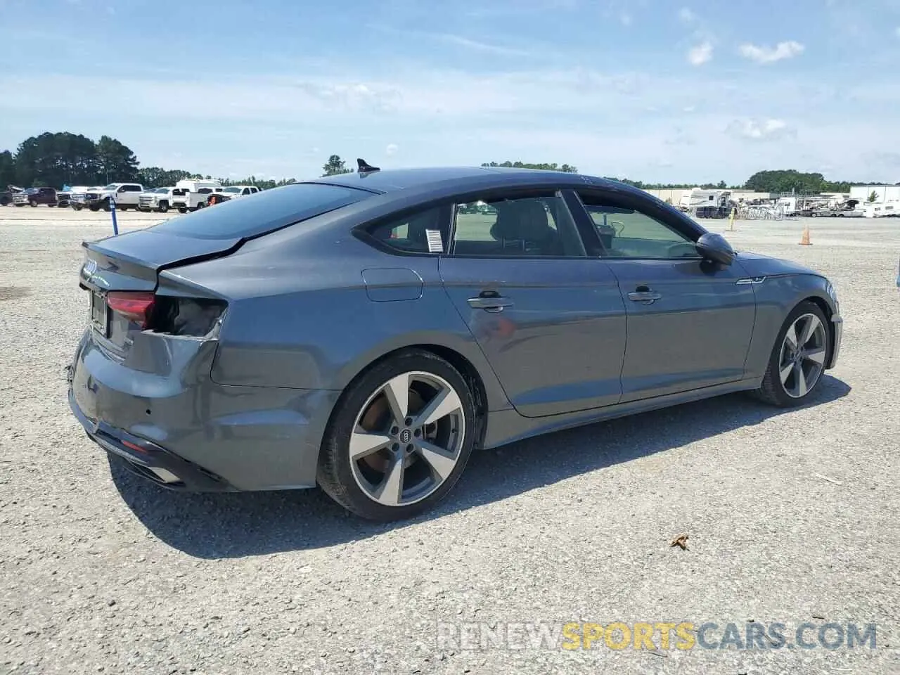 3 Photograph of a damaged car WAUFACF51MA024011 AUDI A5 2021