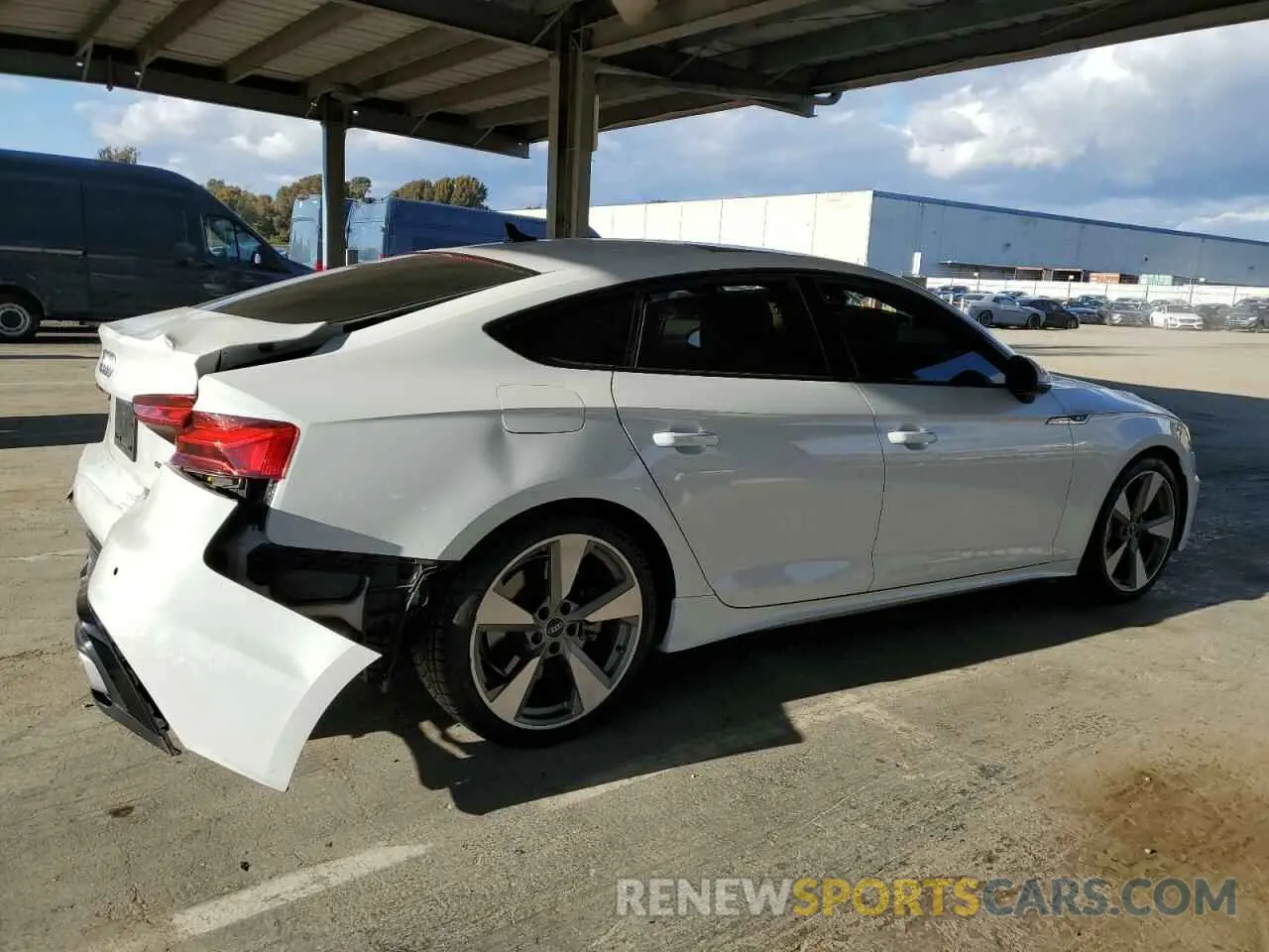 3 Фотография поврежденного автомобиля WAUFACF53MA027038 AUDI A5 2021
