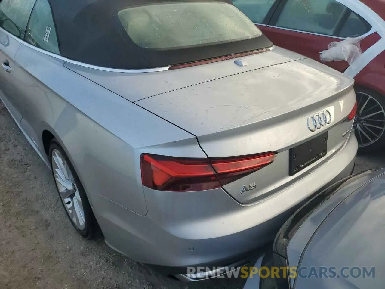 6 Photograph of a damaged car WAUYAGF52MN007095 AUDI A5 2021