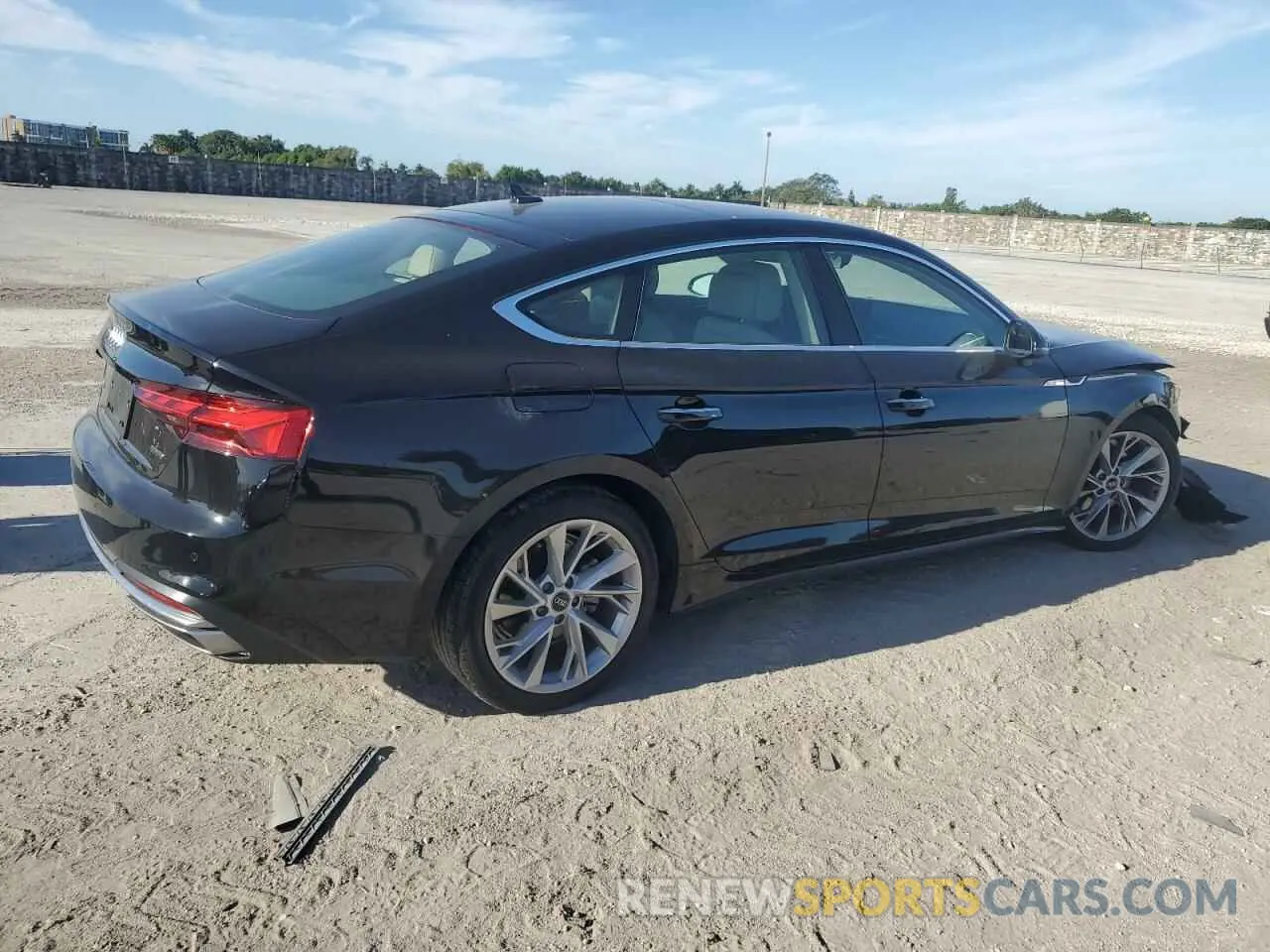 3 Photograph of a damaged car WAUABCF53NA005629 AUDI A5 2022
