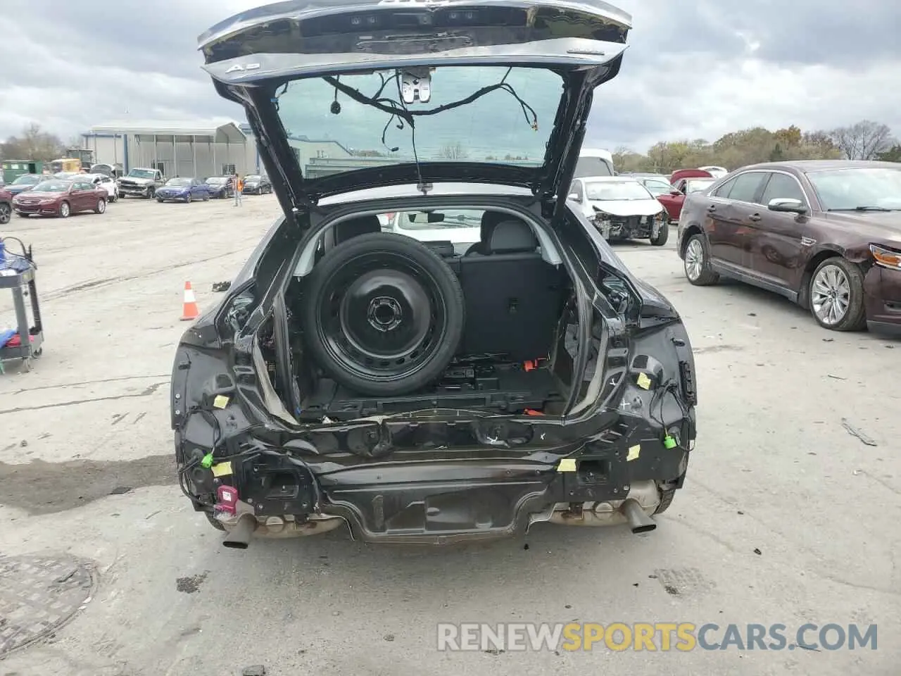6 Photograph of a damaged car WAUABCF57NA009344 AUDI A5 2022