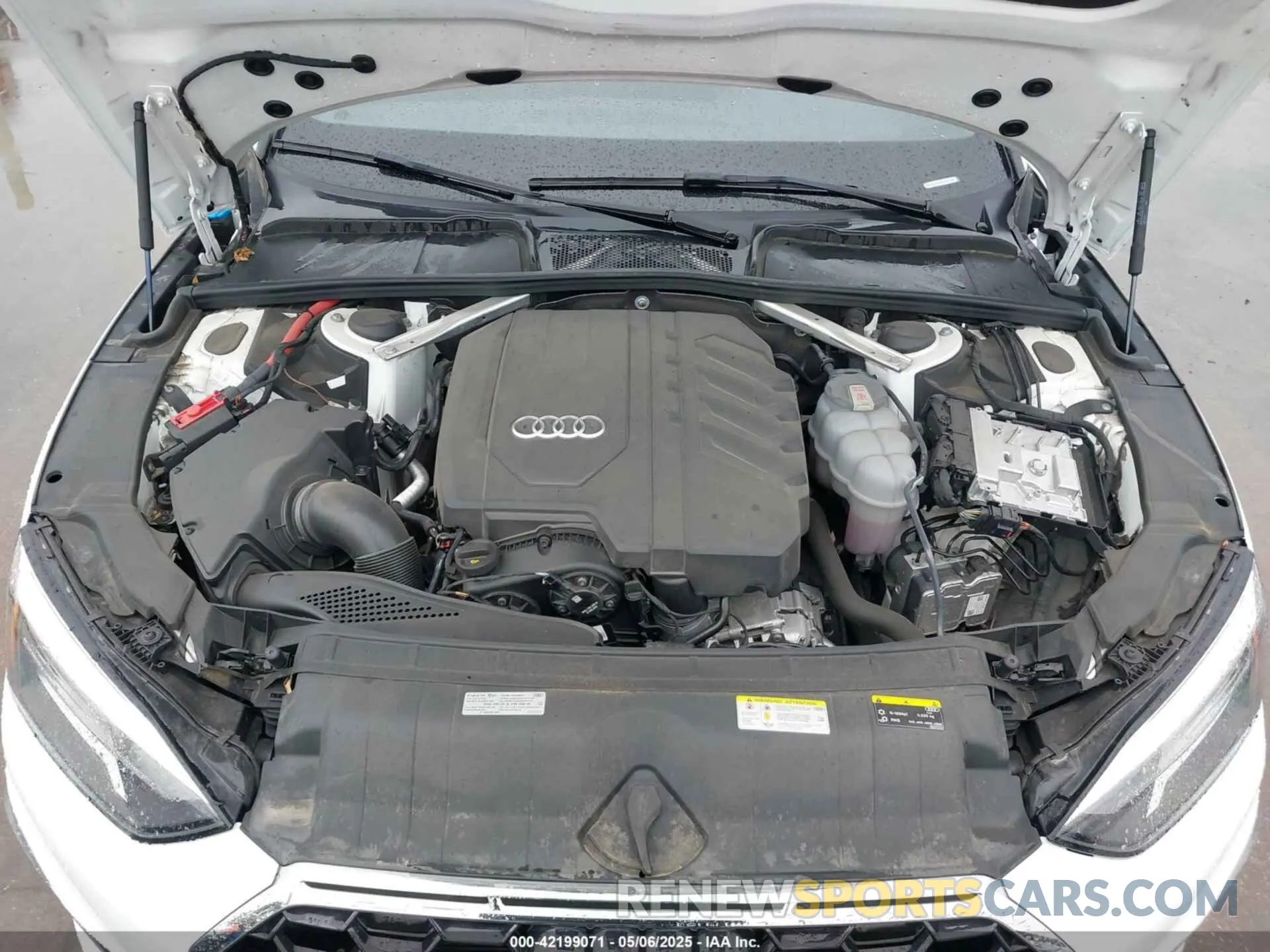10 Photograph of a damaged car WAUSAAF52NA031196 AUDI A5 2022