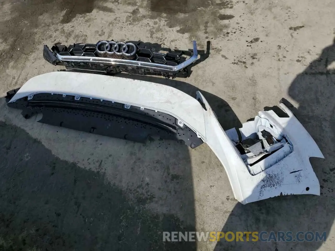 12 Фотография поврежденного автомобиля WAUEACF5XPA031247 AUDI A5 2023