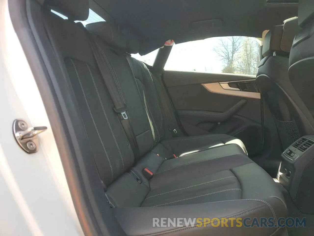 10 Фотография поврежденного автомобиля WAUEADF51PA043423 AUDI A5 2023