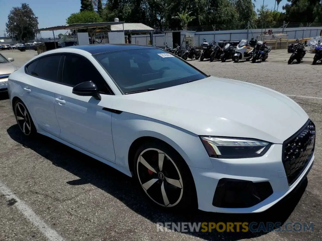 4 Фотография поврежденного автомобиля WAUFACF53PA023382 AUDI A5 2023