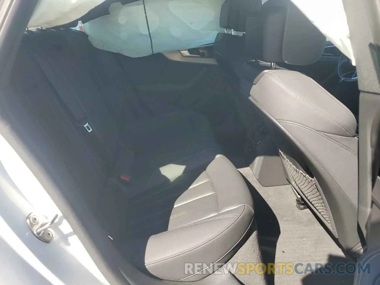 11 Фотография поврежденного автомобиля WAUFACF59PA063160 AUDI A5 2023