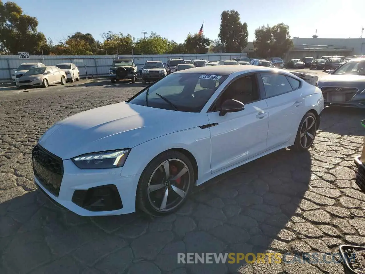 1 Фотография поврежденного автомобиля WAUFACF5XPA036369 AUDI A5 2023
