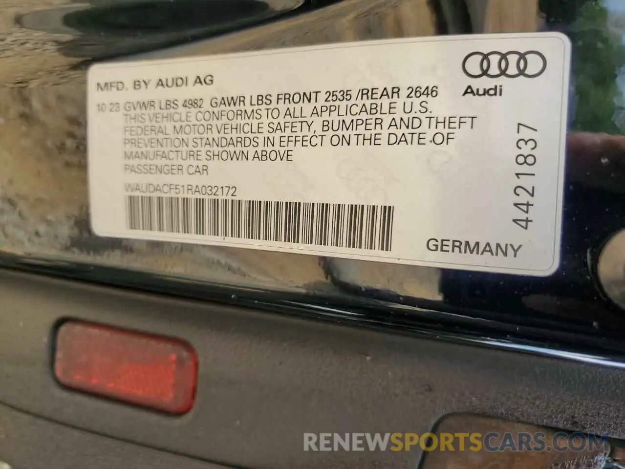 12 Фотография поврежденного автомобиля WAUDACF51RA032172 AUDI A5 2024