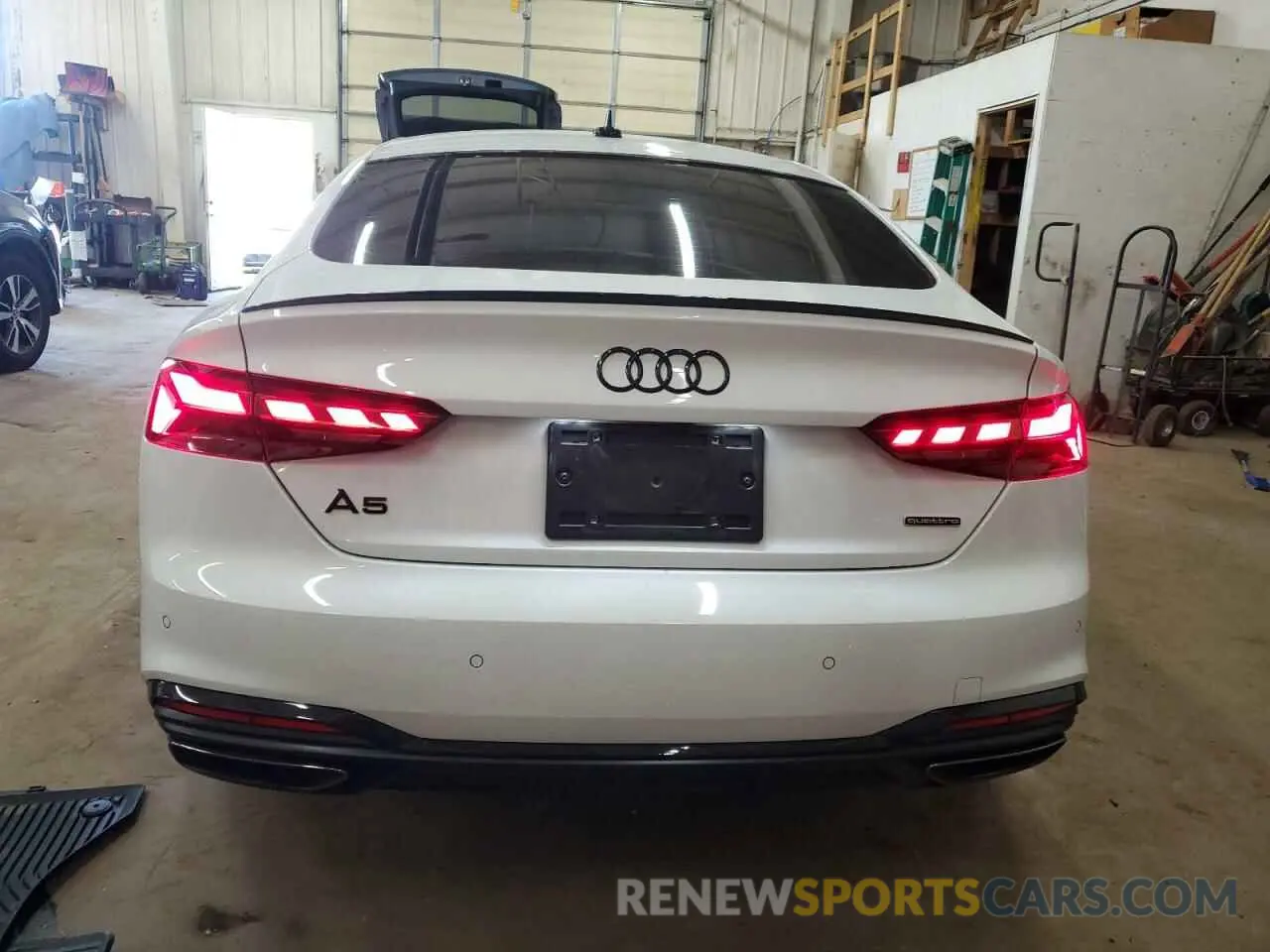 6 Фотография поврежденного автомобиля WAUFACF50RA018966 AUDI A5 2024