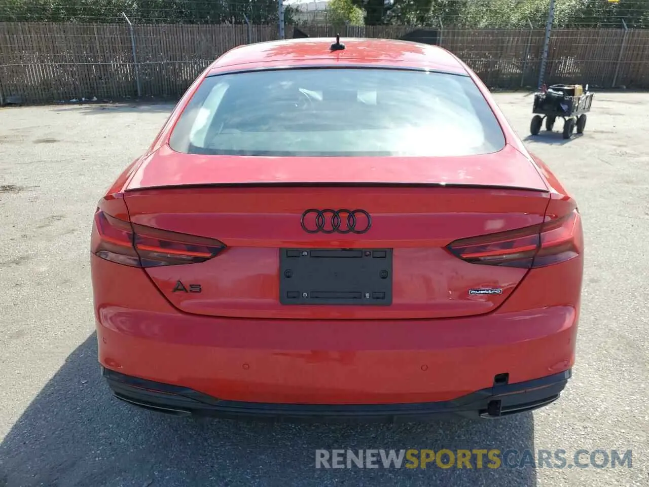 6 Фотография поврежденного автомобиля WAUFACF53RA002437 AUDI A5 2024