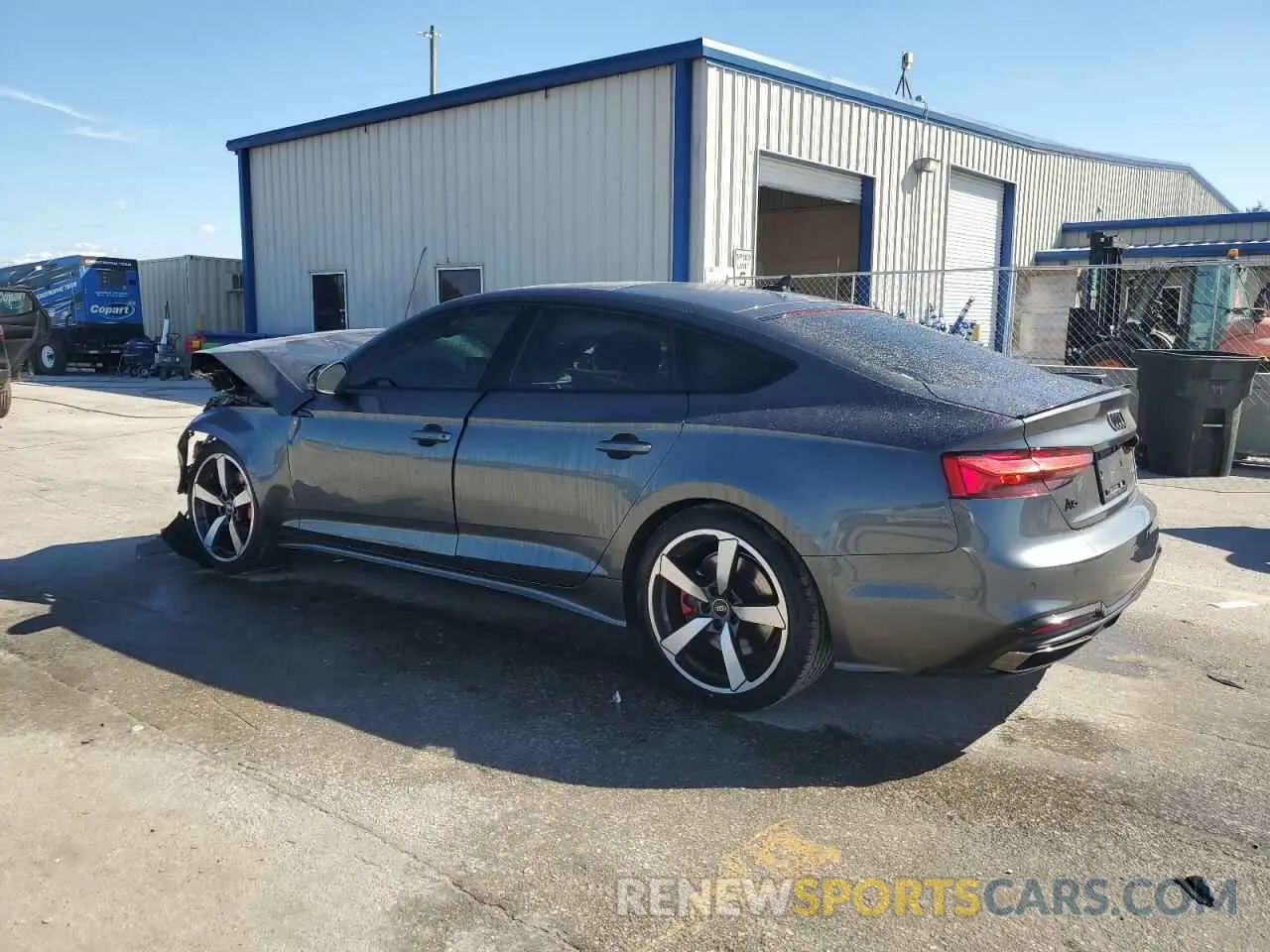 2 Фотография поврежденного автомобиля WAUFACF53RA004821 AUDI A5 2024