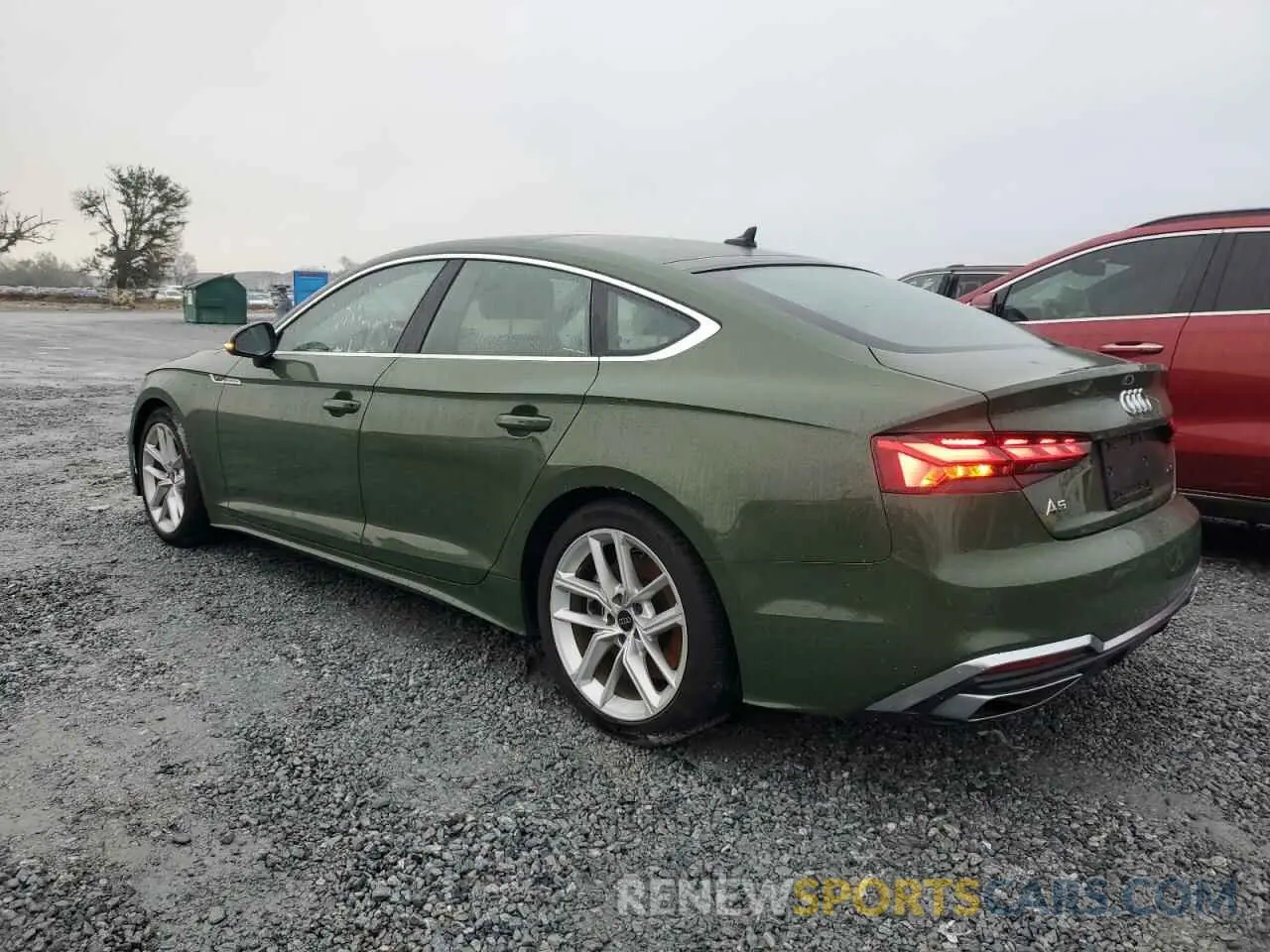 2 Фотография поврежденного автомобиля WAUFACF59RA069897 AUDI A5 2024