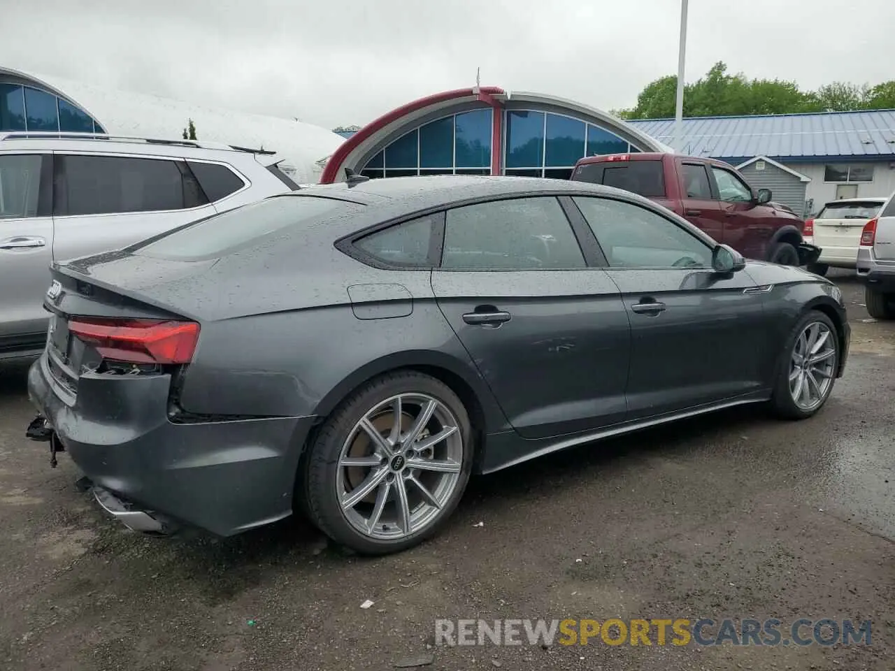 3 Фотография поврежденного автомобиля WAUDACF53SA005299 AUDI A5 2025
