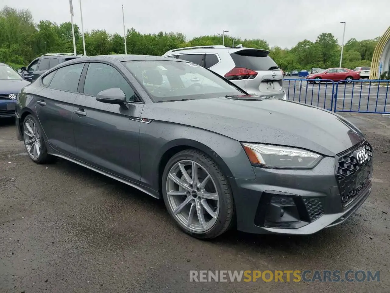 4 Фотография поврежденного автомобиля WAUDACF53SA005299 AUDI A5 2025