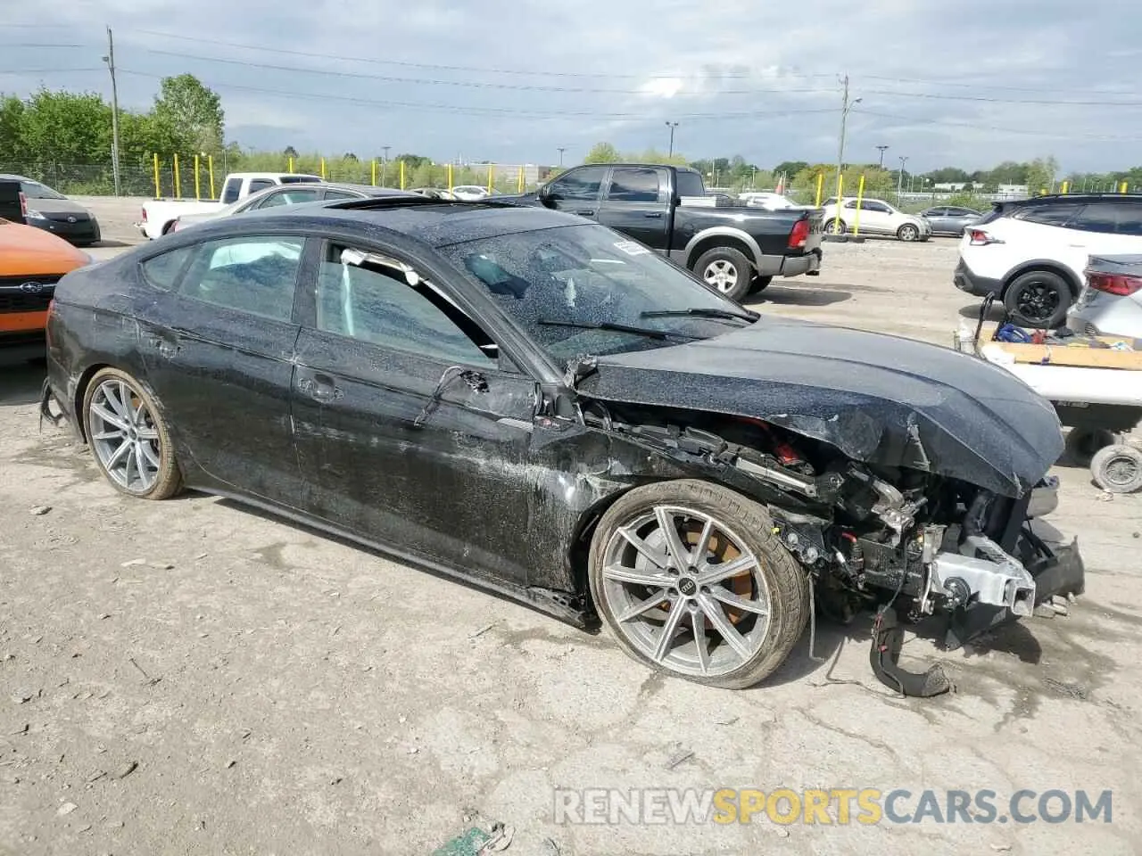 4 Фотография поврежденного автомобиля WAUDACF58SA008599 AUDI A5 2025