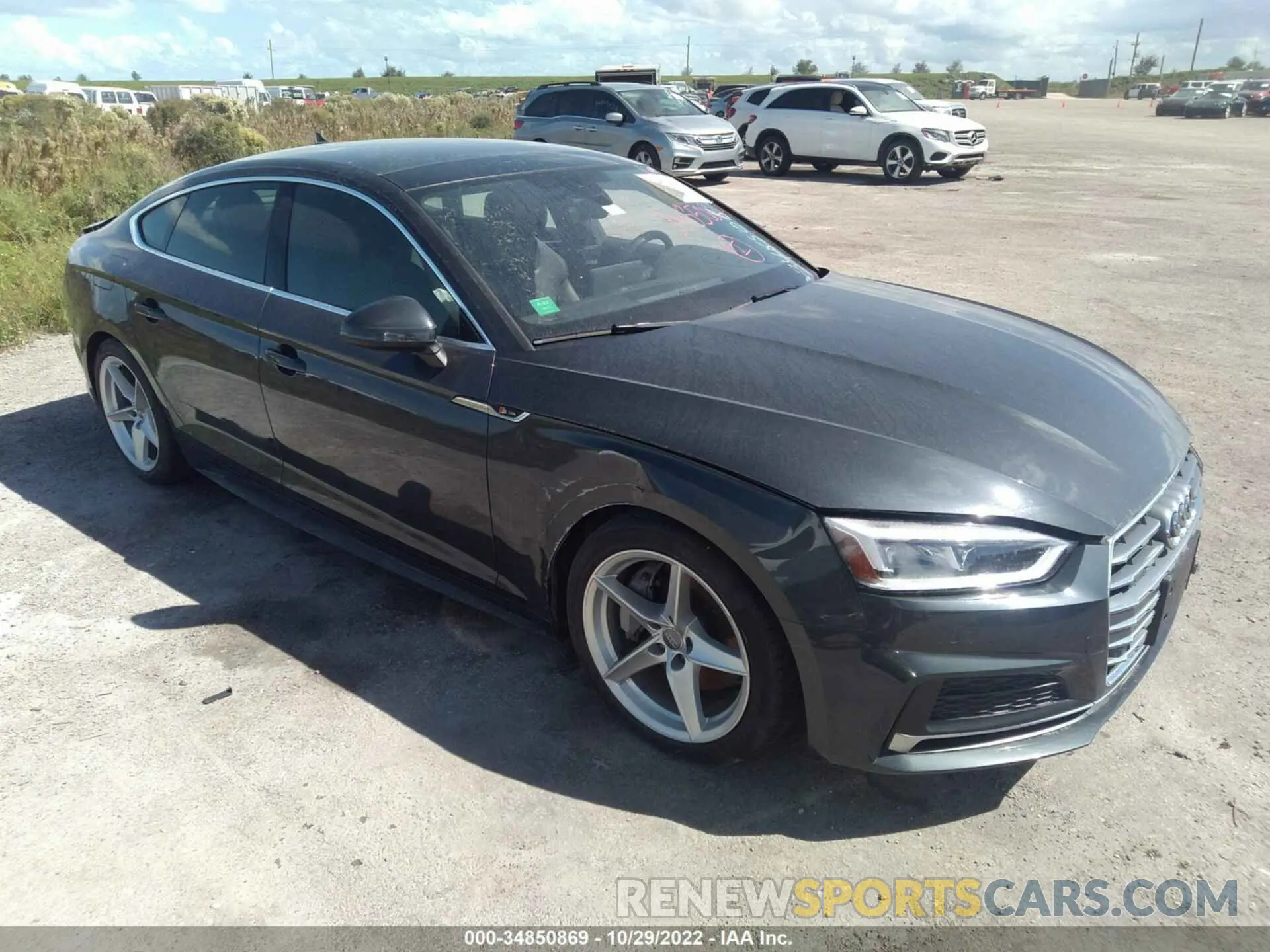 1 Фотография поврежденного автомобиля WAUENCF57KA048942 AUDI A5 SPORTBACK 2019