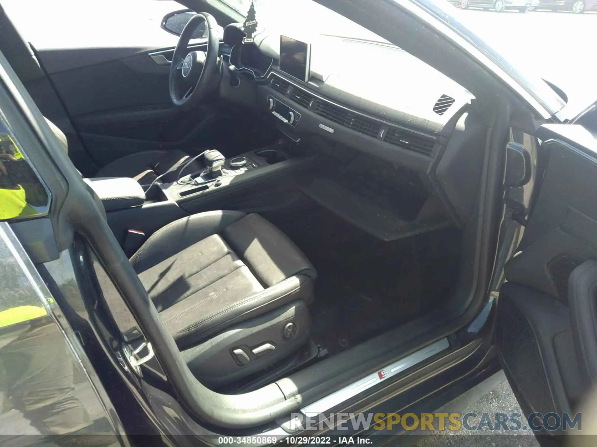 5 Фотография поврежденного автомобиля WAUENCF57KA048942 AUDI A5 SPORTBACK 2019